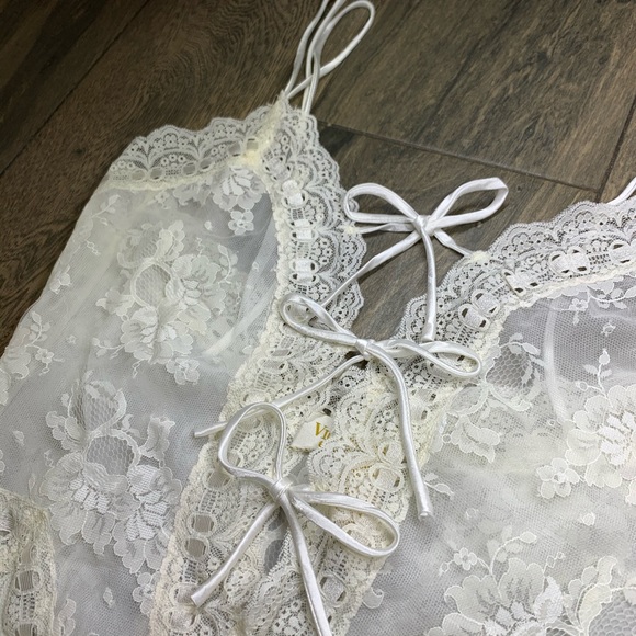 VICTORIAS SECRET Vintage Gold Label Lace Lingerie - Picture 5 of 13